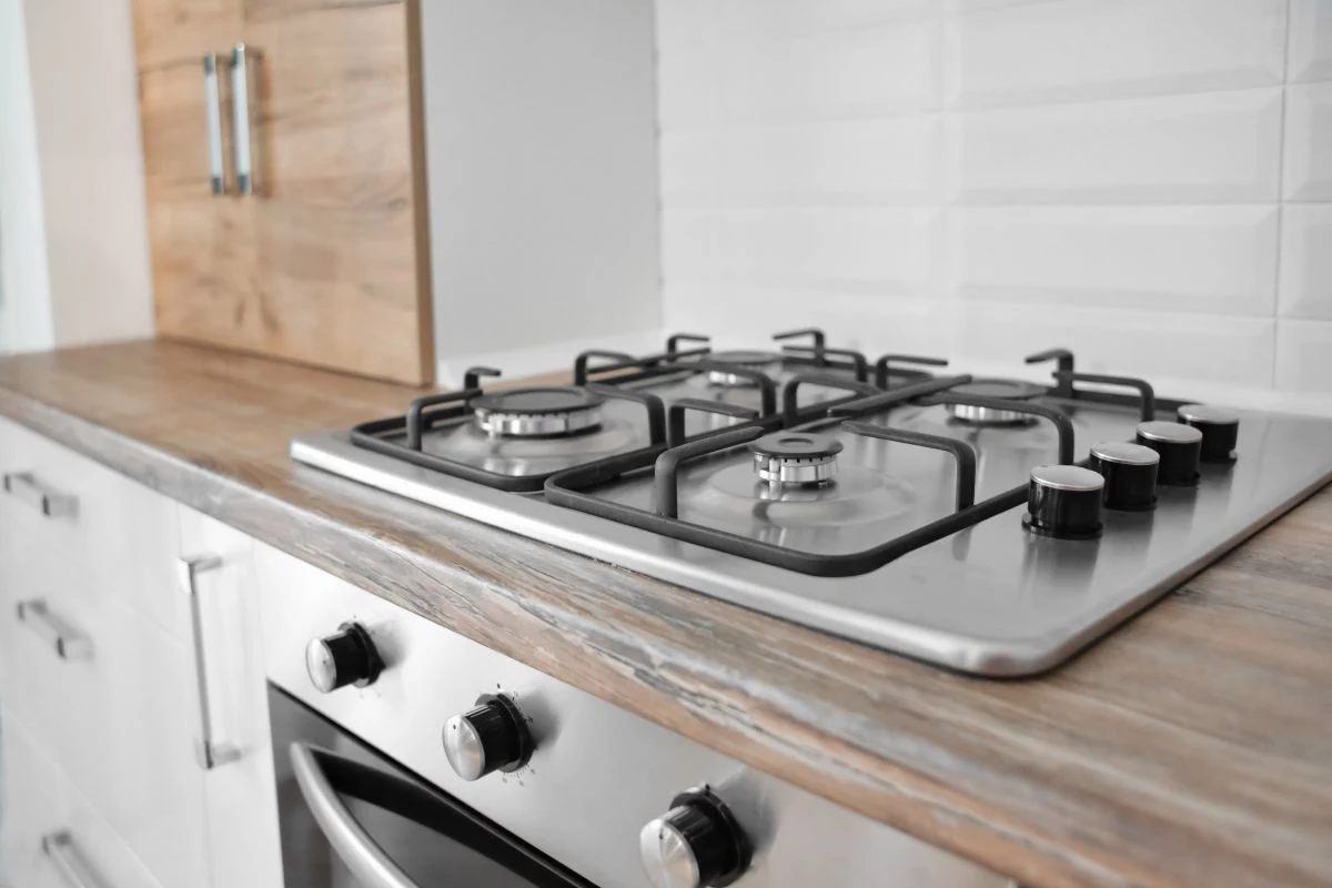 Cooktop Pode Ser Instalado em Madeira